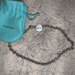 Tiffany & Co. choker